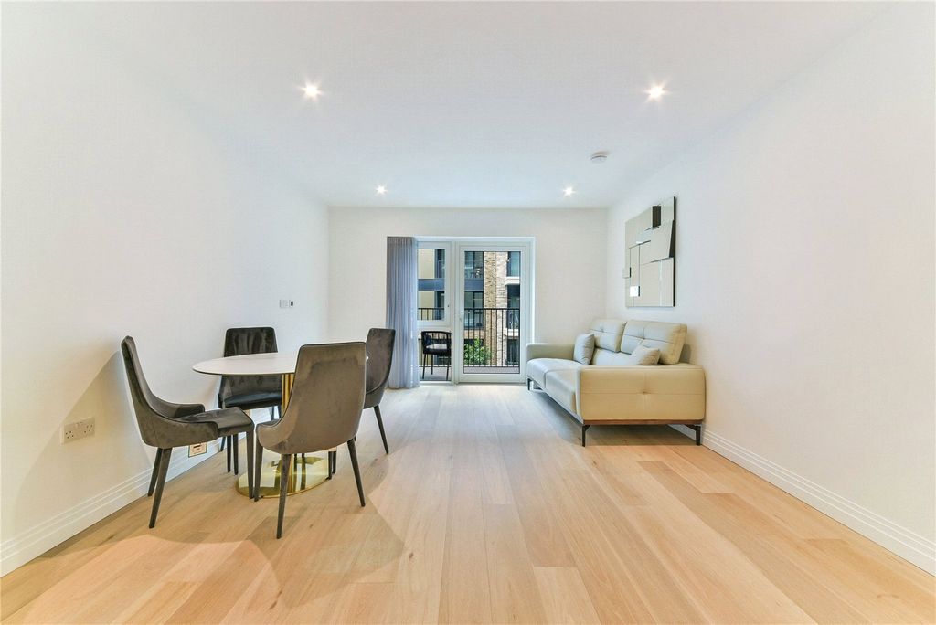 Property photo 3 of 12 Picture No. 11