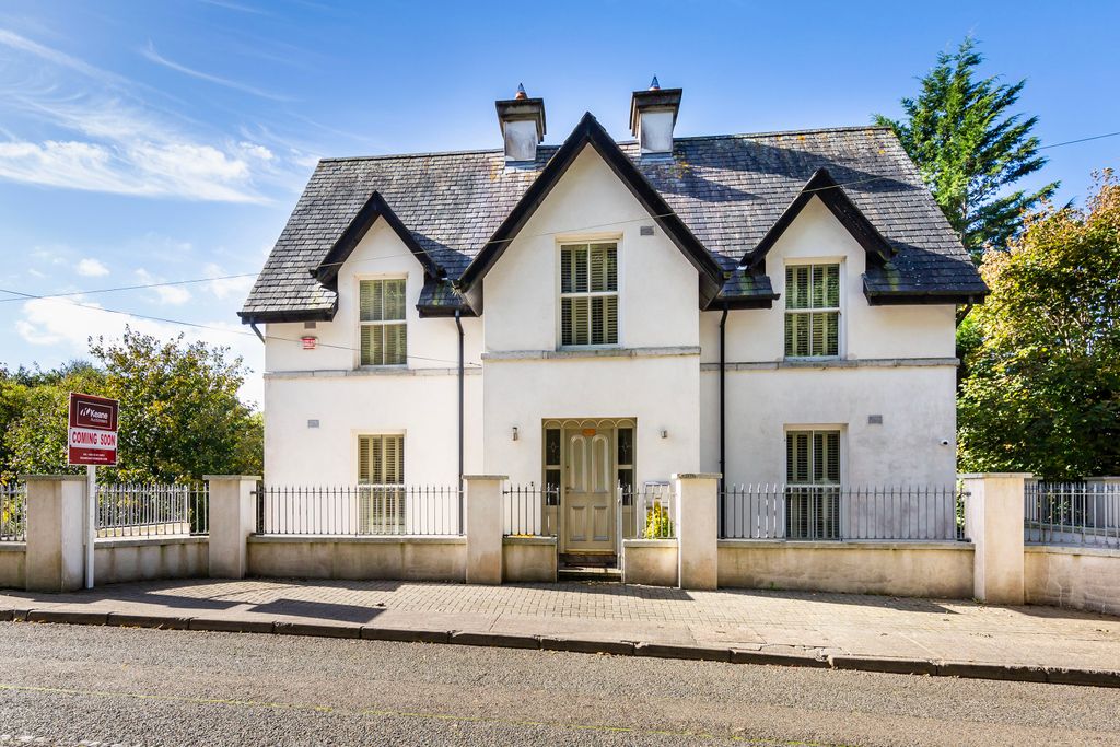 Property photo 1 of 61