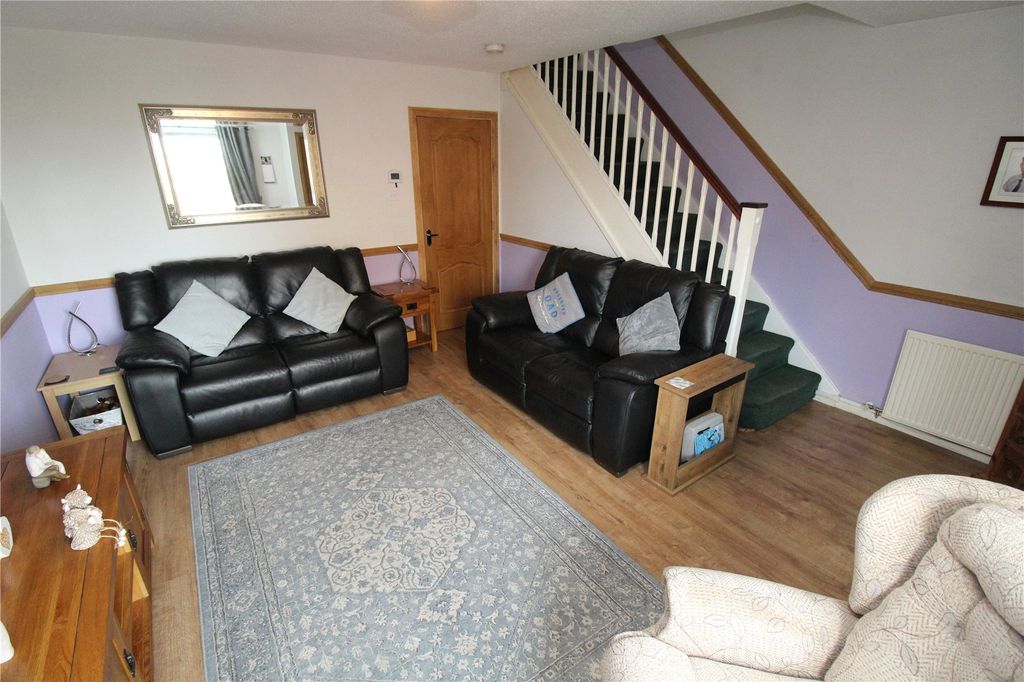 Property photo 2 of 13 Picture No. 32