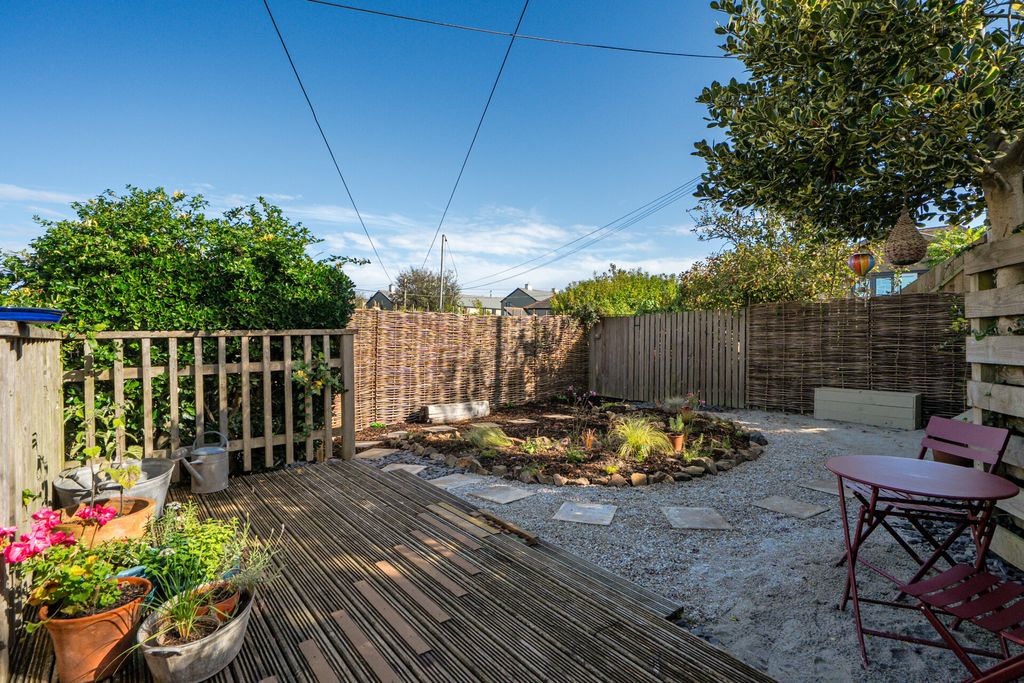 Property photo 2 of 22 1527298-2-6Abd25A...