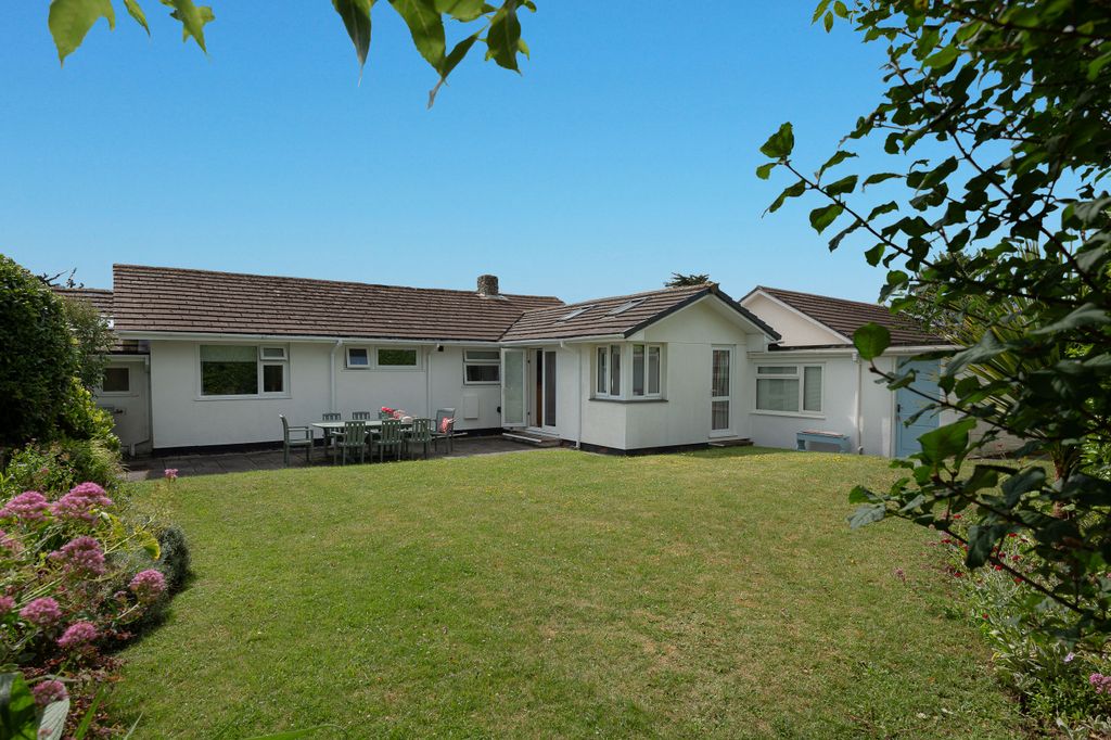 Property photo 1 of 20 Trevethan