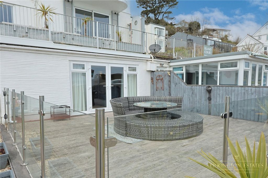 Property photo 1 of 15 4275300