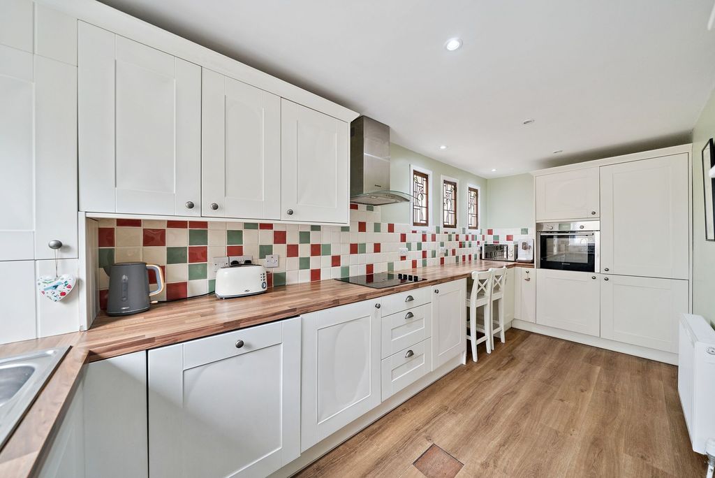 Additional image 12 of 2 bed semi-detached house for sale107 West Argyle Street, Helensburgh G84