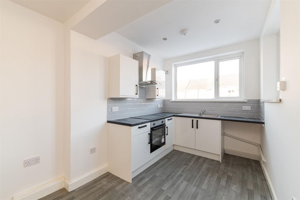 Property photo 3 of 15 c85A8d41-9A95-4Ea4-Ae6c-72B36A3c34d3.Jpeg