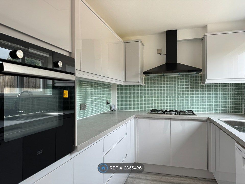 Property photo 3 of 21 New Kitchen