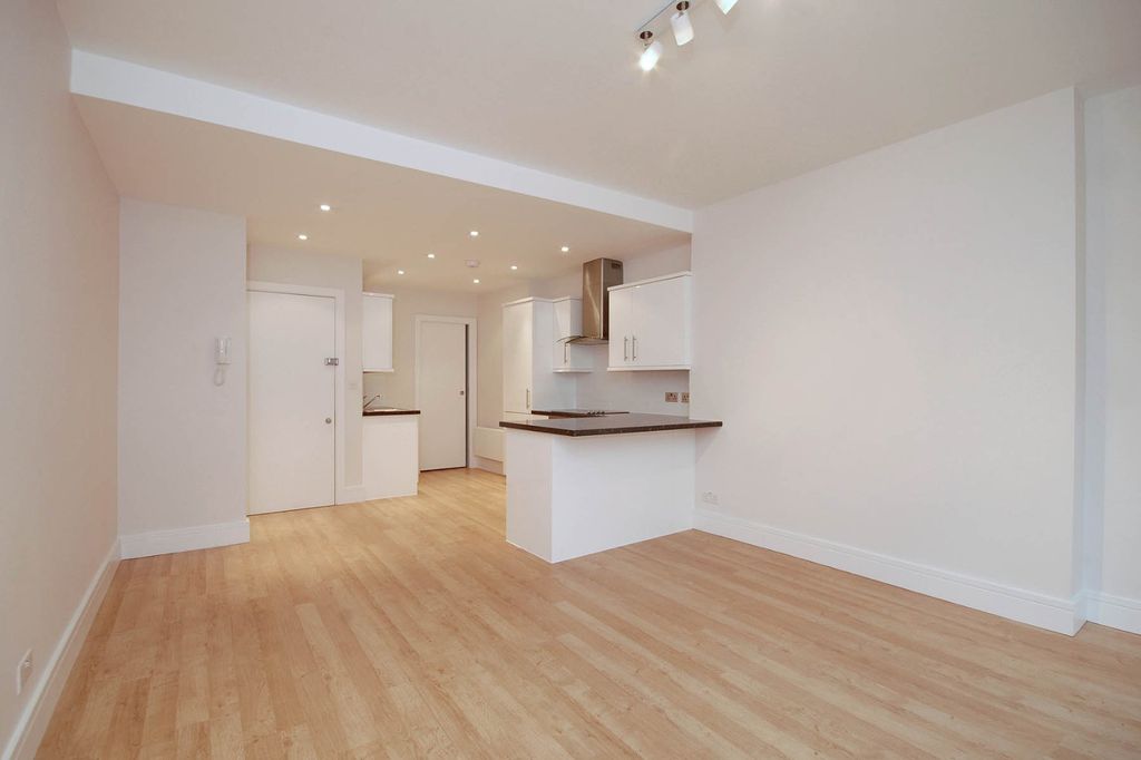 Property photo 1 of 4