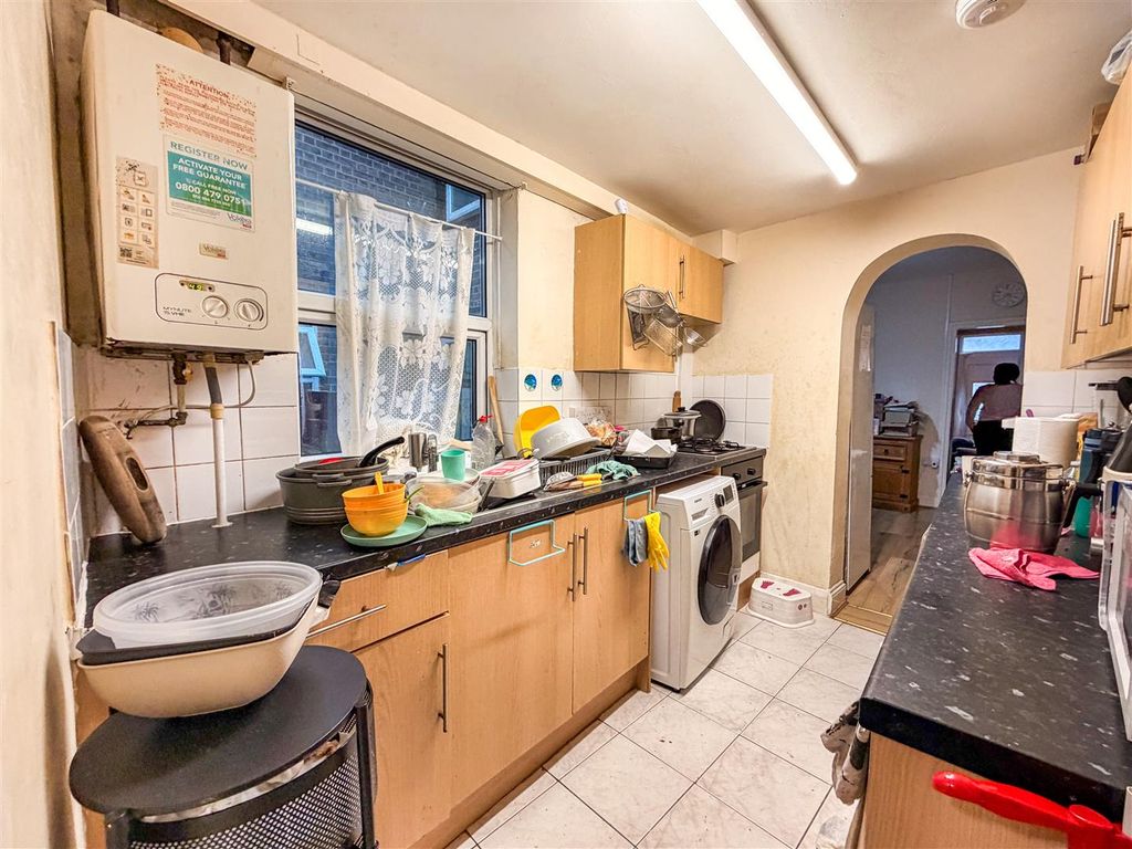 Property photo 3 of 6