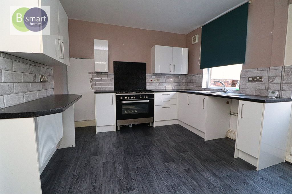 Property photo 3 of 11 Img_1592