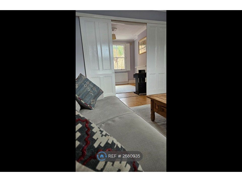 Property photo 3 of 19 Lounges