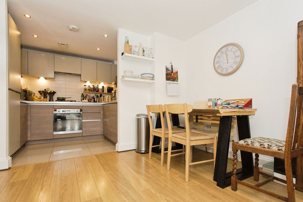 Property photo 3 of 17 Photo