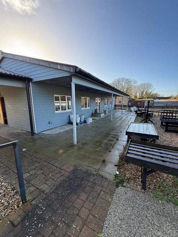 Property photo 1 of 13 Terrace / Patio