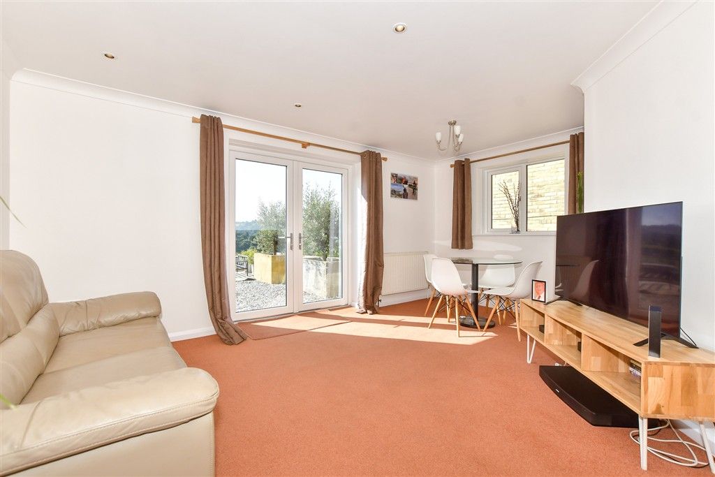 Property photo 1 of 11 Lounge/Diner