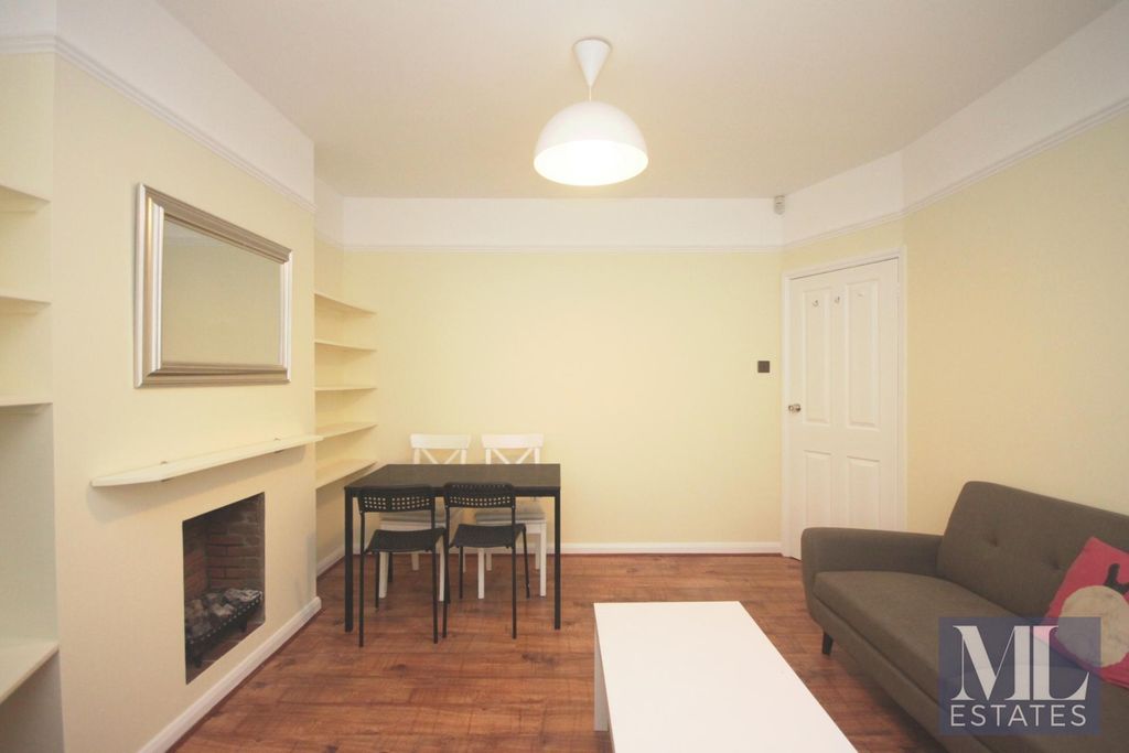 Property photo 2 of 9 Photo 2