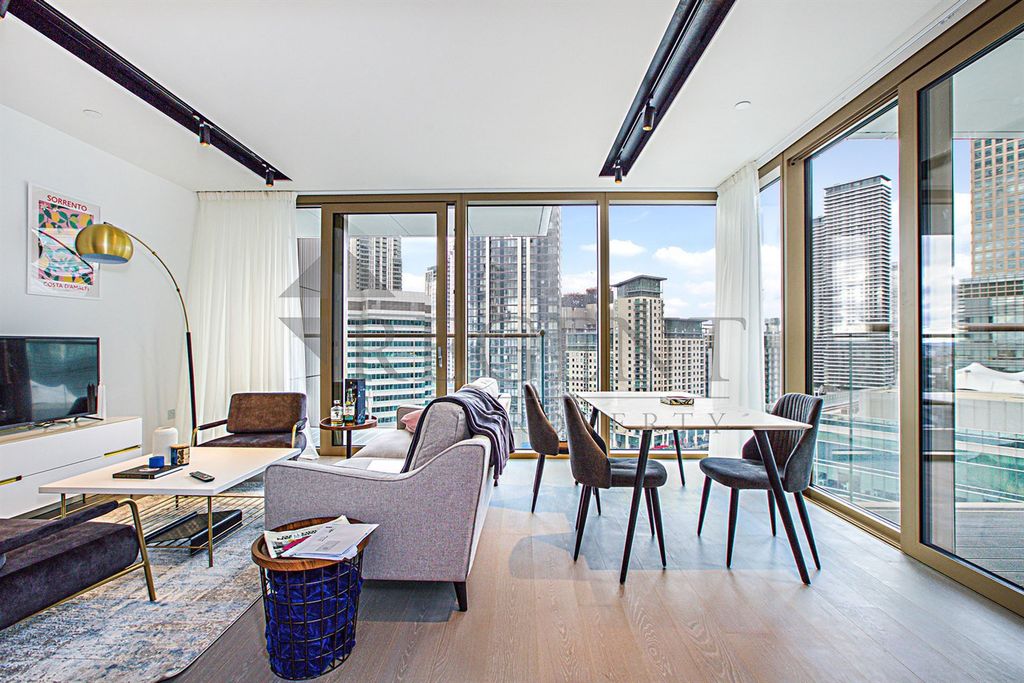 Property photo 3 of 14 Open-Plan With The View