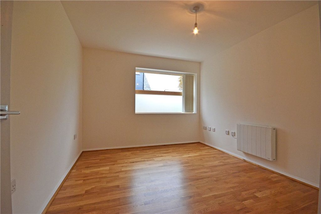 Property photo 3 of 6 Picture No. 02