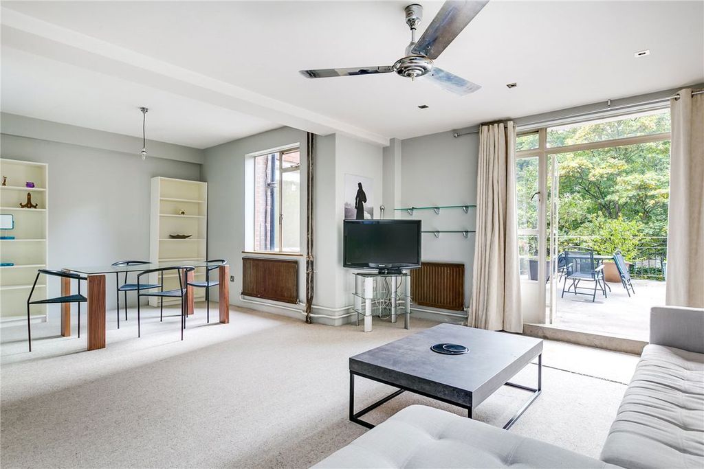 Property photo 1 of 5