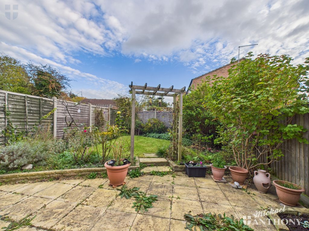 Property photo 3 of 13 Cam03218G0-Pr0812-Still013