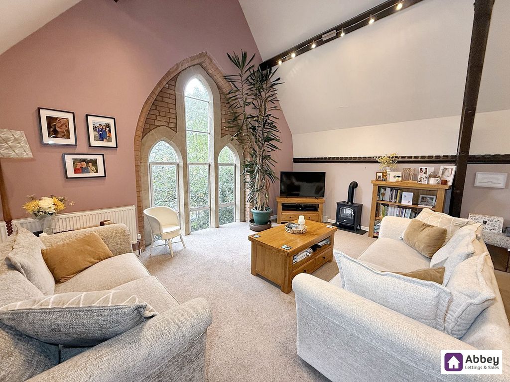 Property photo 1 of 25