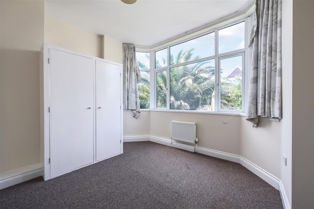 Property photo 3 of 13 Flat 2 Bedford Lodge - Tn401Pr - Photos (6).Jpg