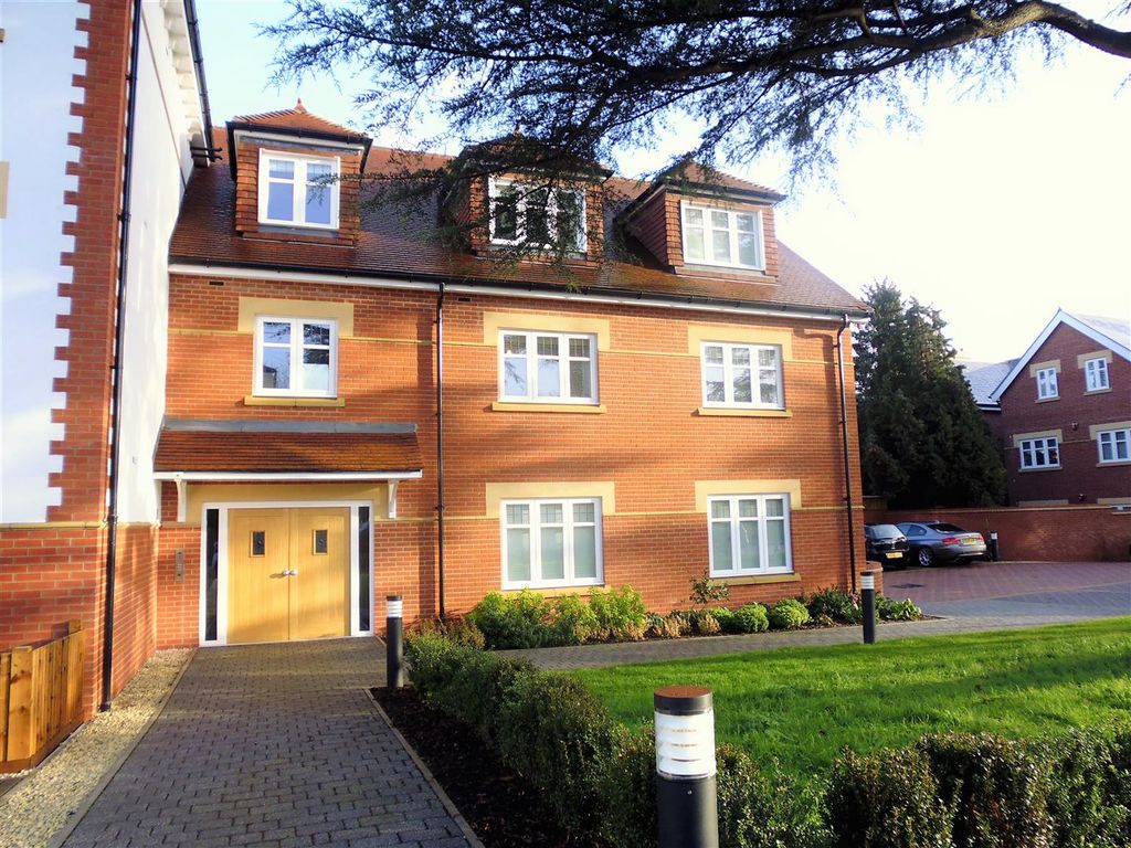 Property photo 1 of 20 4 Treetops Apartment.Jpg
