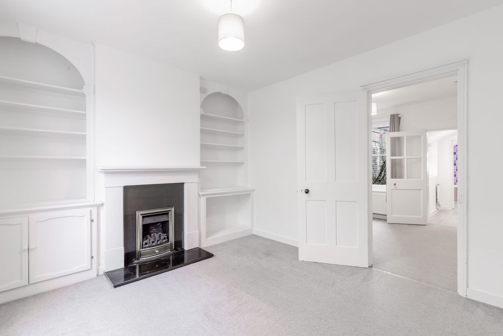 Property photo 2 of 16 10