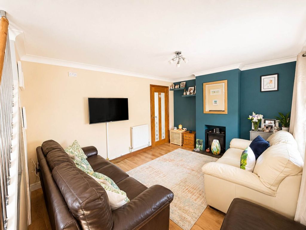 Property photo 3 of 19