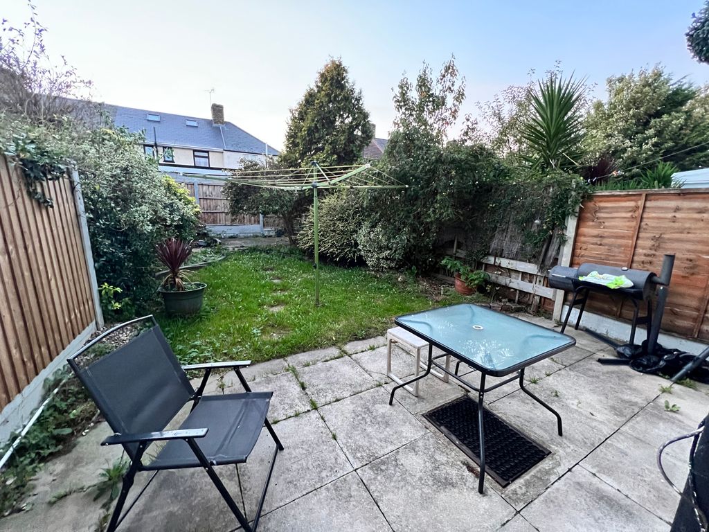 Property photo 2 of 8