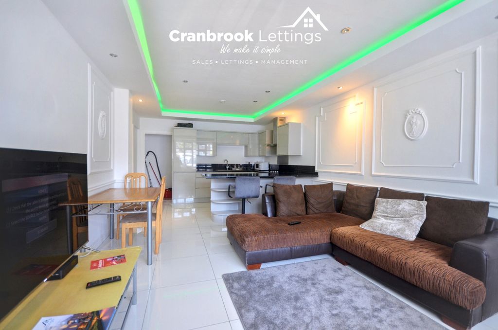 Property photo 1 of 9 Two Bedroom Semi-Detached To Rent Atherton Road, Ilford Ig5