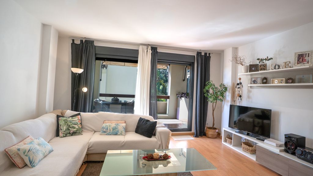 Property photo 3 of 24 Photo 2