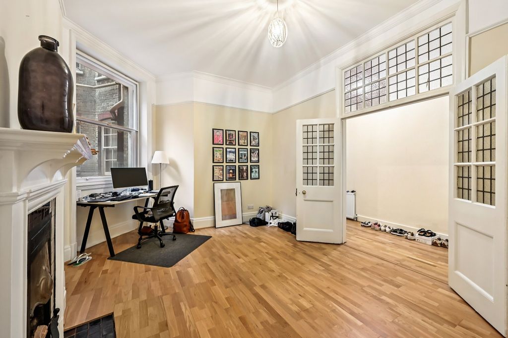 Property photo 3 of 11