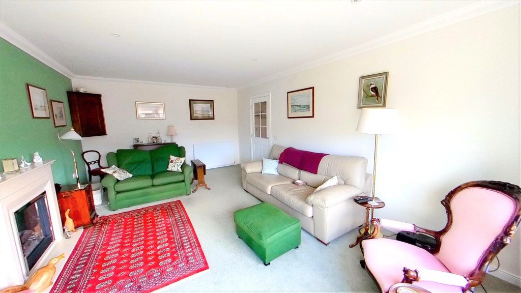 Property photo 3 of 35