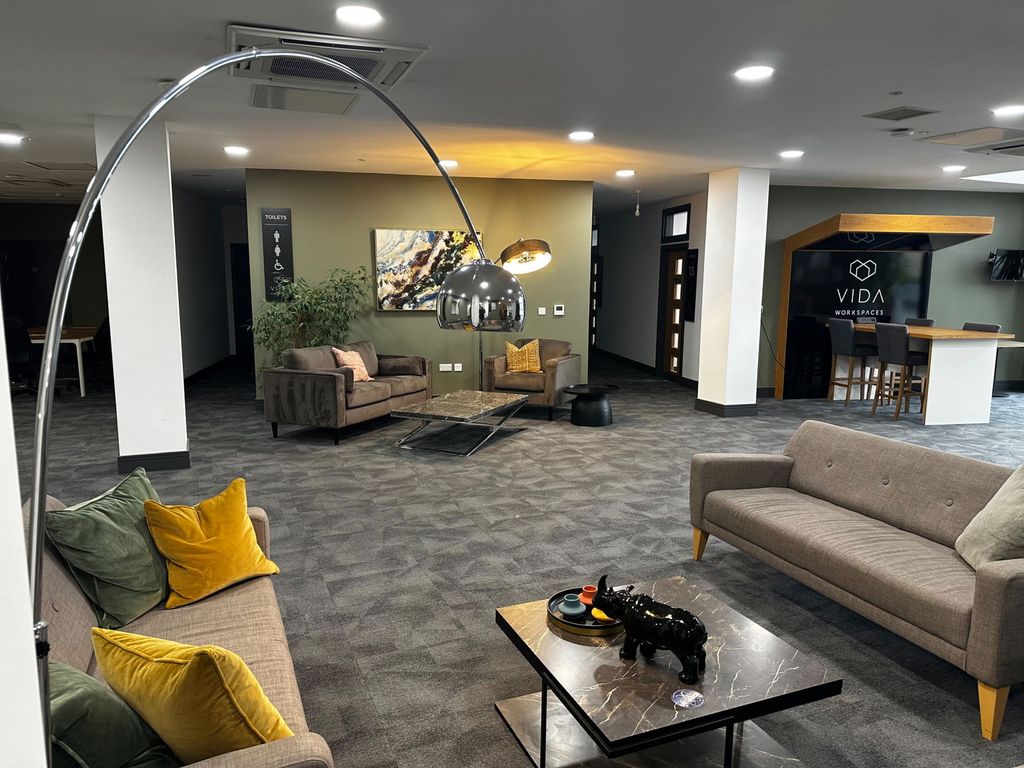 Property photo 2 of 8