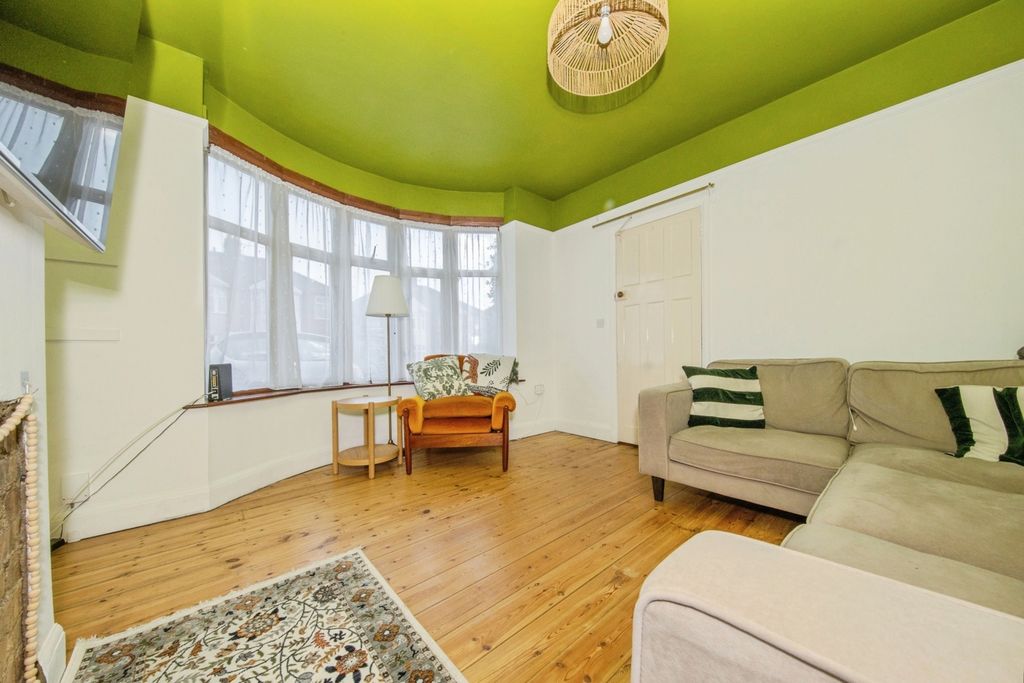 Property photo 3 of 14 Pbox-Img.Jpg