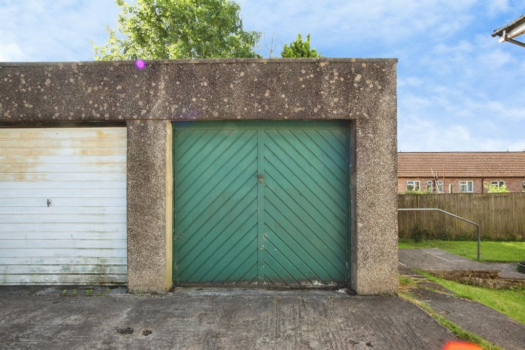 Additional image 5 of 2 bed maisonette for saleBryn Owain, Caerphilly CF83