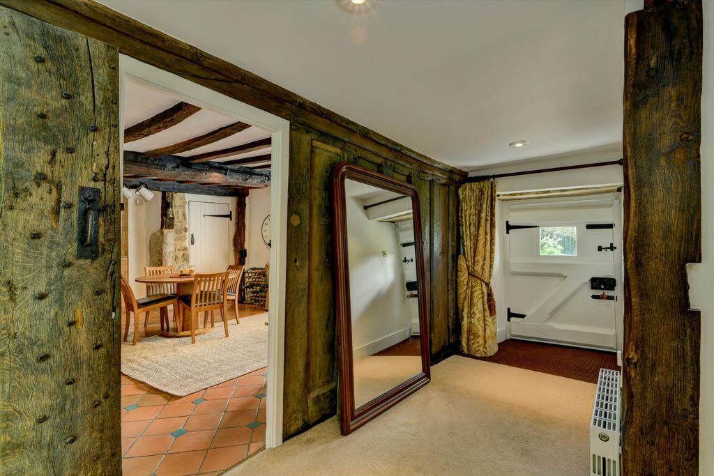 Property photo 2 of 23 Image