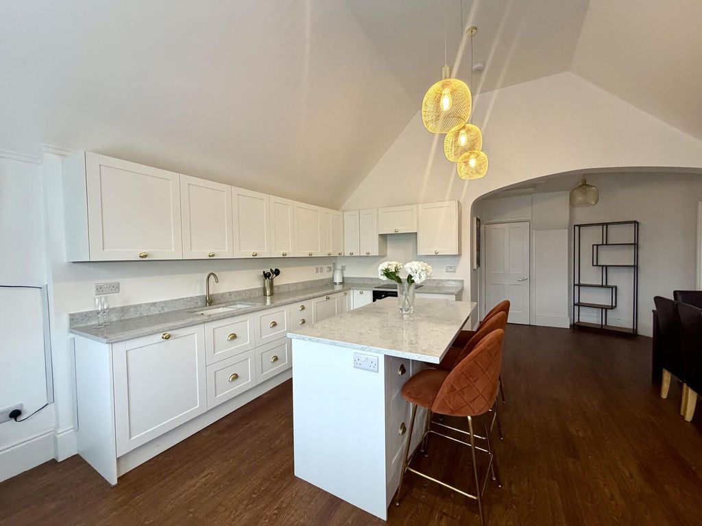 Property photo 3 of 13 Kitchen