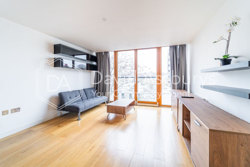 Property photo 2 of 8