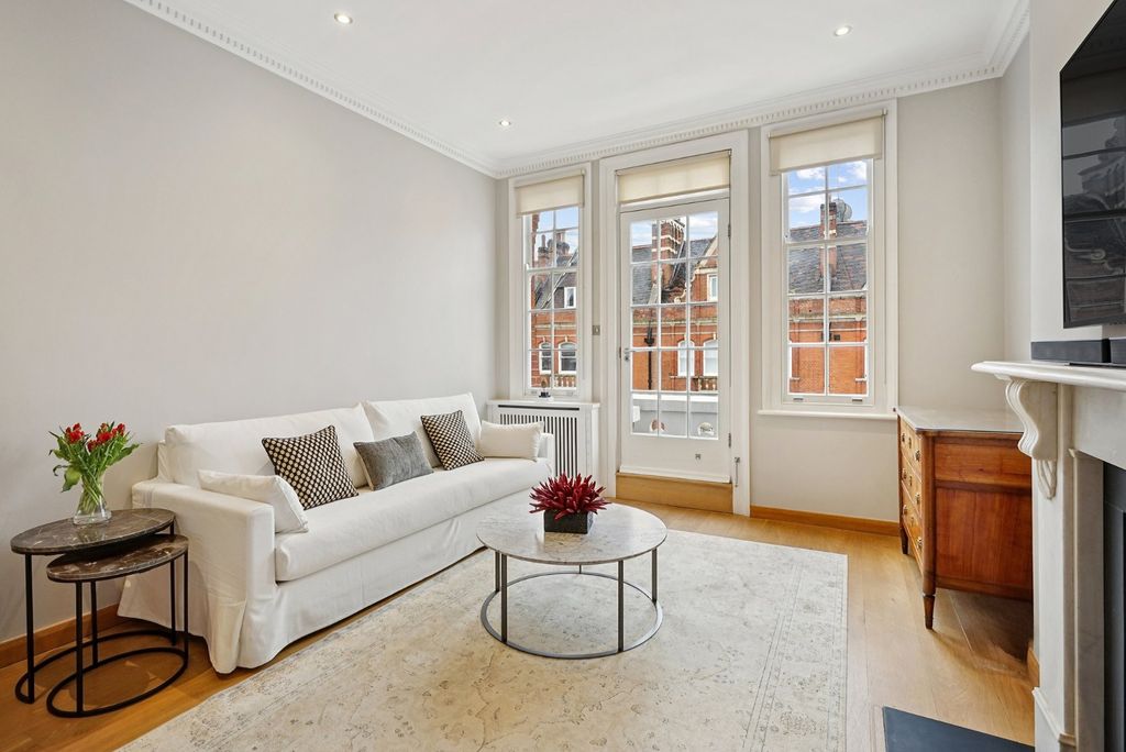 Property photo 1 of 10 Reception Room