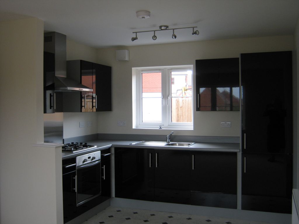 Property photo 3 of 5