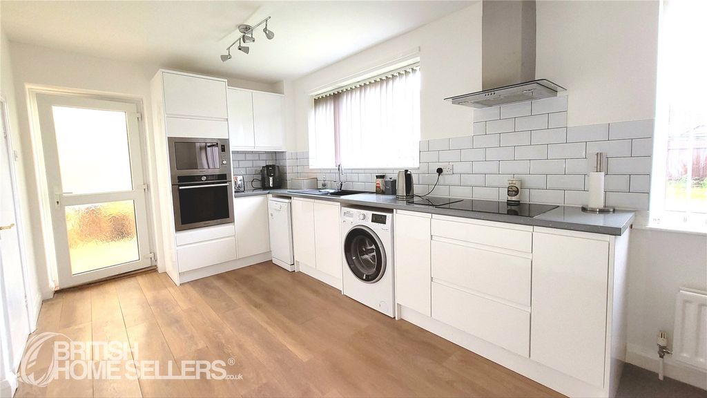 Property photo 3 of 14 Picture No. 08