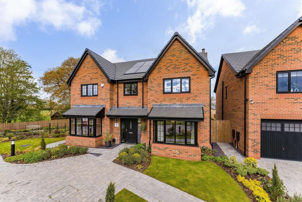 Property photo 1 of 18