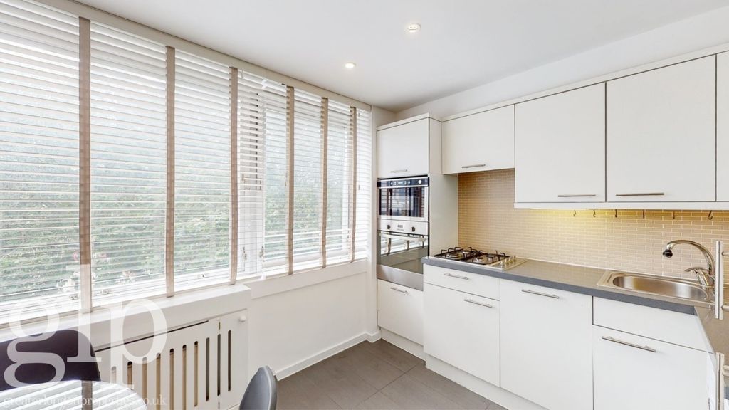 Property photo 2 of 11 2516714