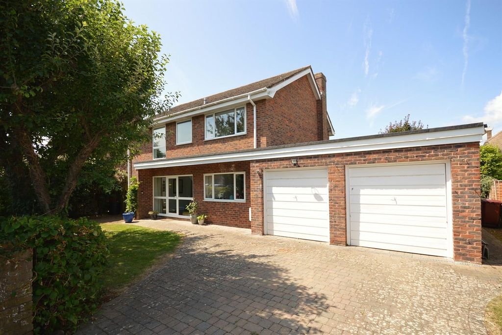 Property photo 1 of 16 181389_1215564_Images_Main_1813891.Jpg