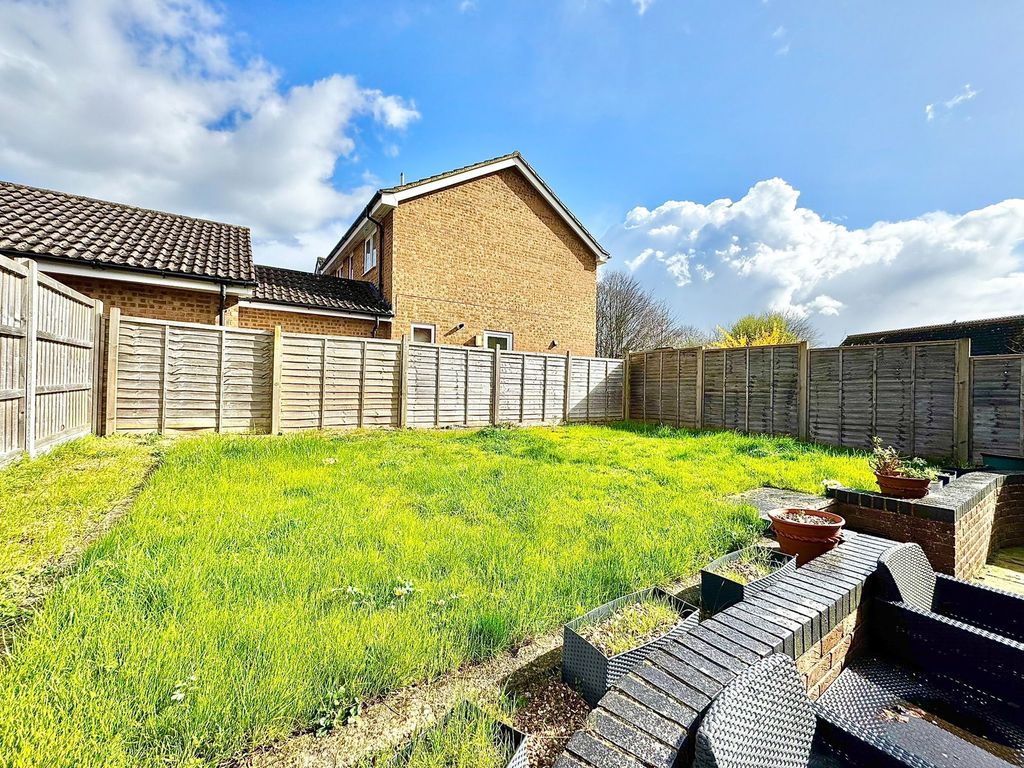 Property photo 2 of 9