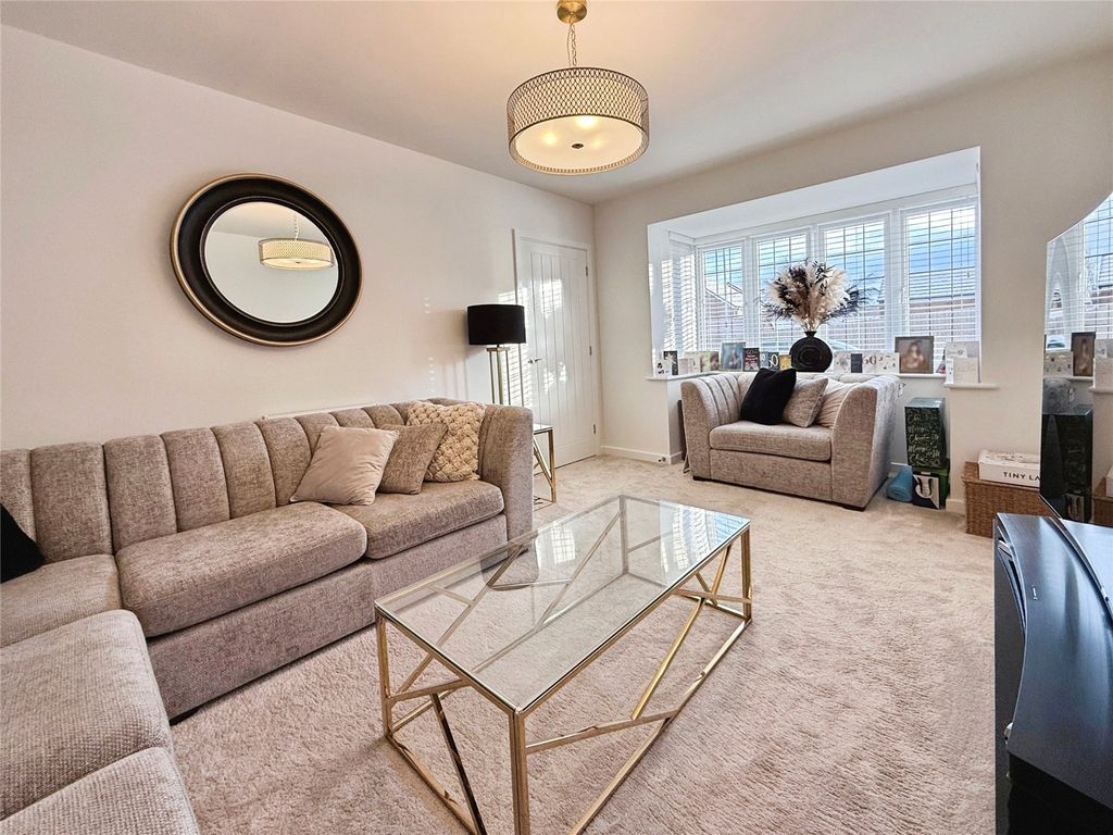 Property photo 3 of 16 Picture 3