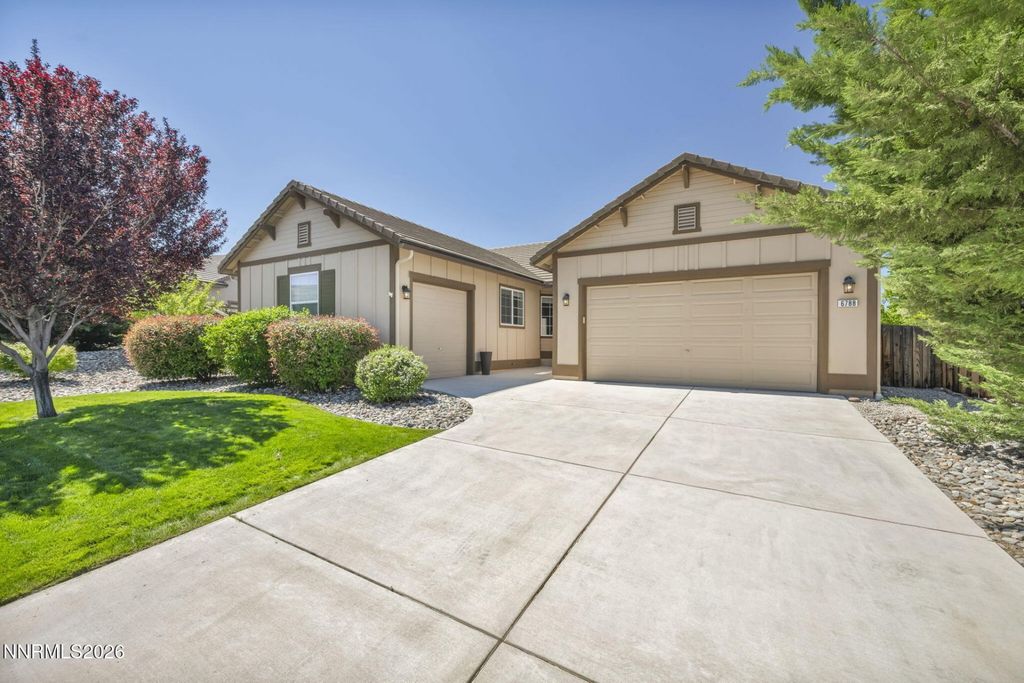 Property photo 1 of 30