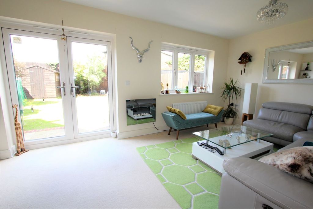 Property photo 2 of 16