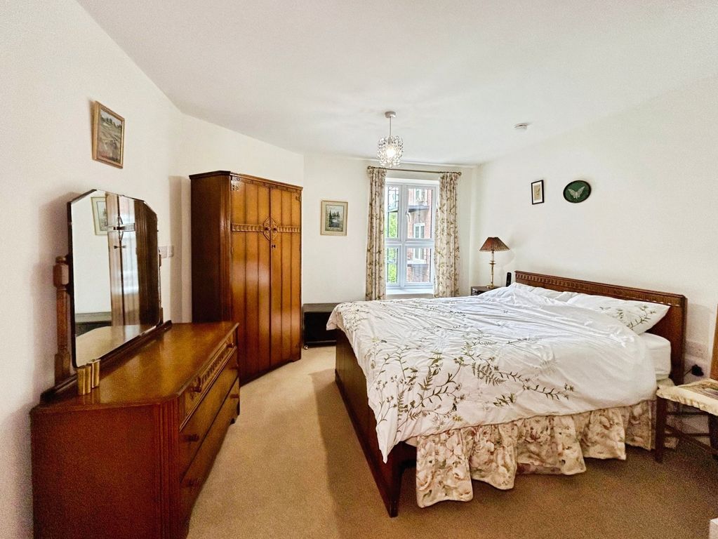 Property photo 3 of 11 Picture No. 32