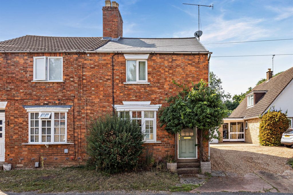 Property photo 2 of 10