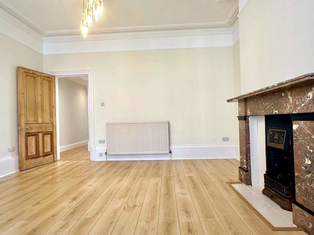 Property photo 3 of 15 Living Room